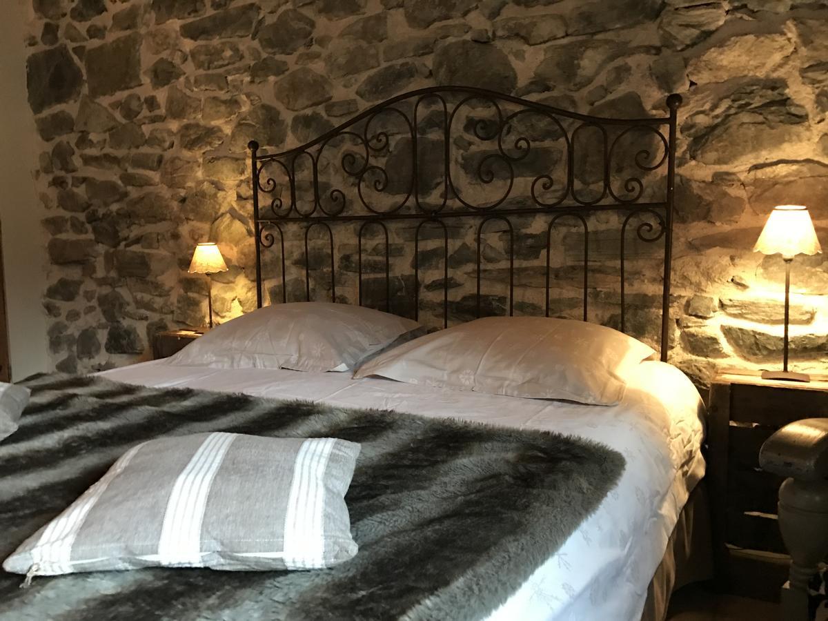 Bed and Breakfast La Cle Des Bois Ле-Бур-д'Уазан Экстерьер фото