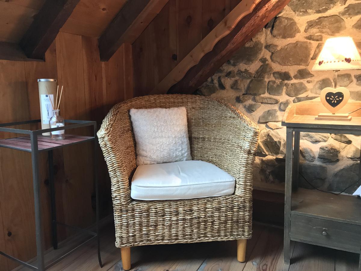 Bed and Breakfast La Cle Des Bois Ле-Бур-д'Уазан Экстерьер фото
